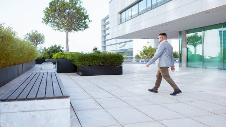 How to Design a Cohesive Exterior Look From Driveway to Rooftop