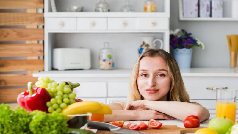 How Diet, Lifestyle, and Habits Impact Your Teen’s Dental Health