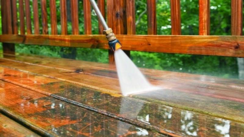 Understanding Water Pressure and Surface Compatibility in Power Washing