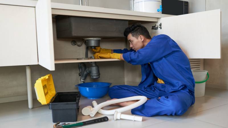 Common Plumbing Problems Homeowners Should Never Ignore